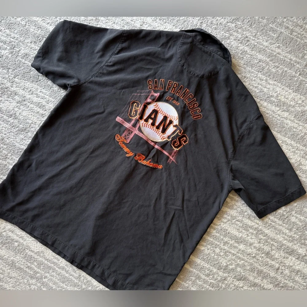 Tommy Bahama x San Francisco Giants Button Down Shirt - Picture 4 of 6